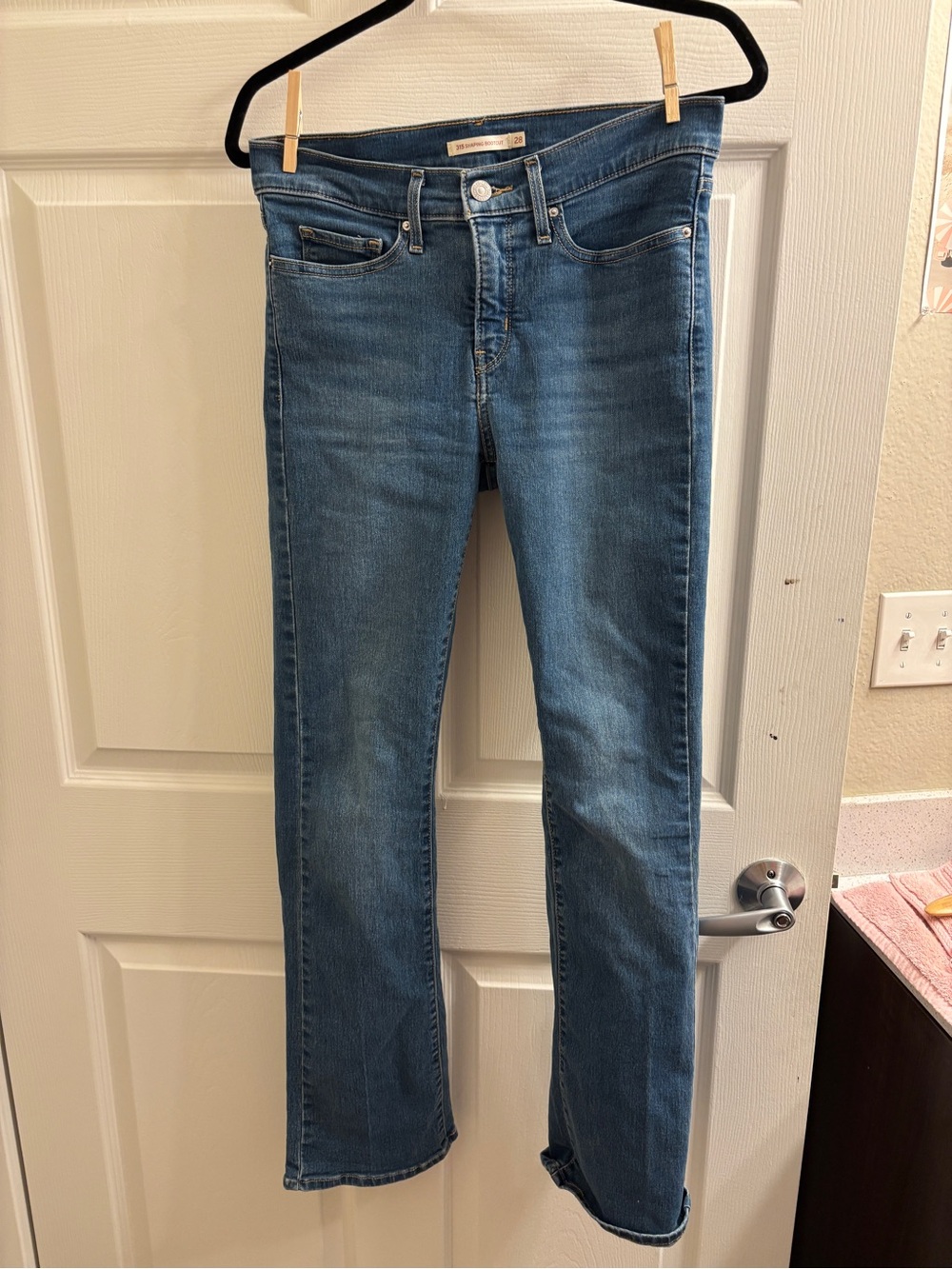 Levi’s 315 shaping bootcut jeans 29